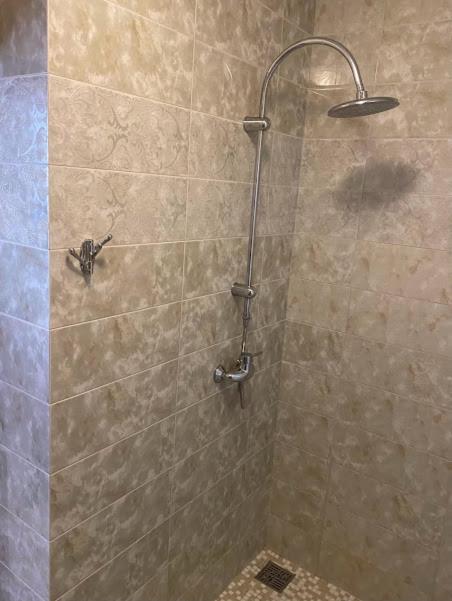 Golden Lion Hotel ボルィースピリ エクステリア 写真